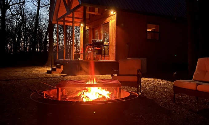 Chelsea Cabin | Newly Built Secluded Cabin w/Loft!