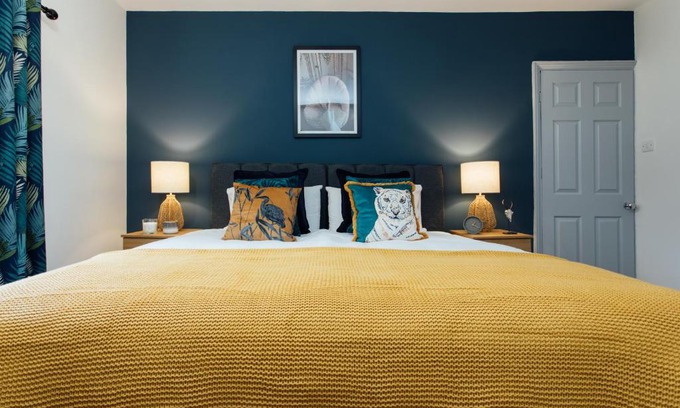 Holbrooks Villa | NEWLY FINISHED HOUSE IN COVENTRY