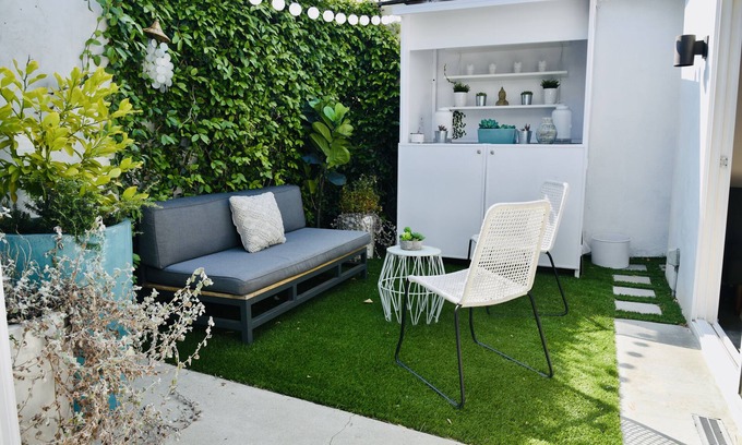 Venice House | Newly renovated bungalow walking distance to the beach