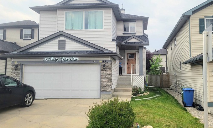 Northwest Calgary House | Newly renovated Rocky Ridge Ranch