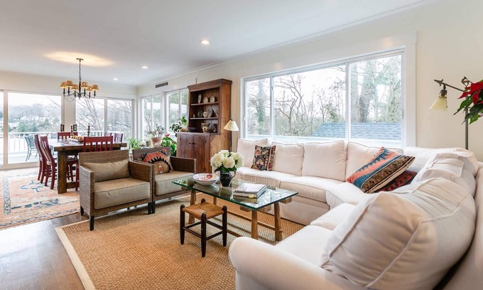 Arden-on-the-Severn House | Newly-renovated waterfront home with private pier and all the bells and whistles