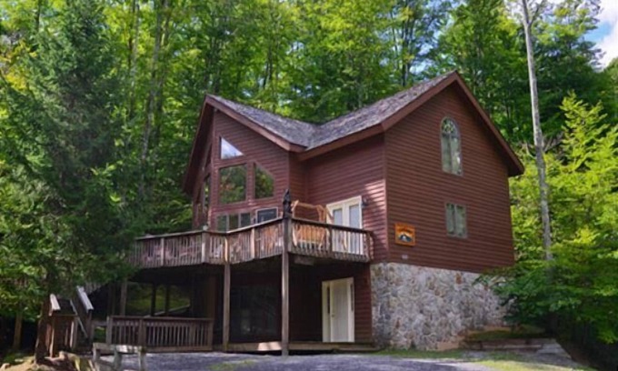 Northface House | NF35-Family Retreat! Hot tub! Game Room!