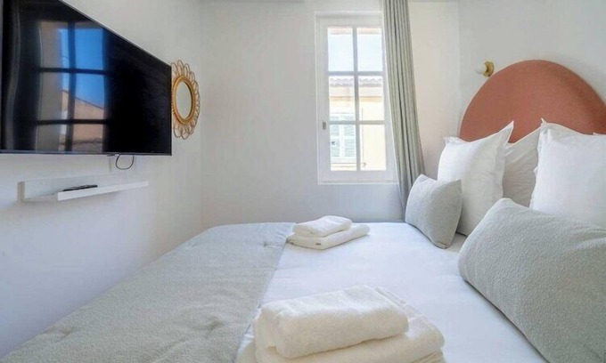 Old Town Apartment | Nice 1 bedroom flat - Hyper centre St Tropez