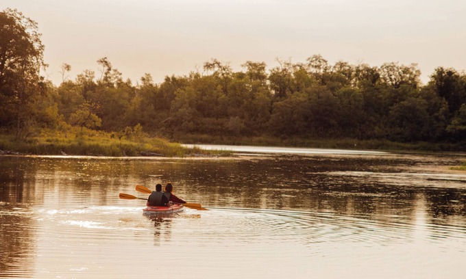 Bottineau Cabin | Nice and cozy 3-bedroom cabin on Lake Metigoshe - weekly discount