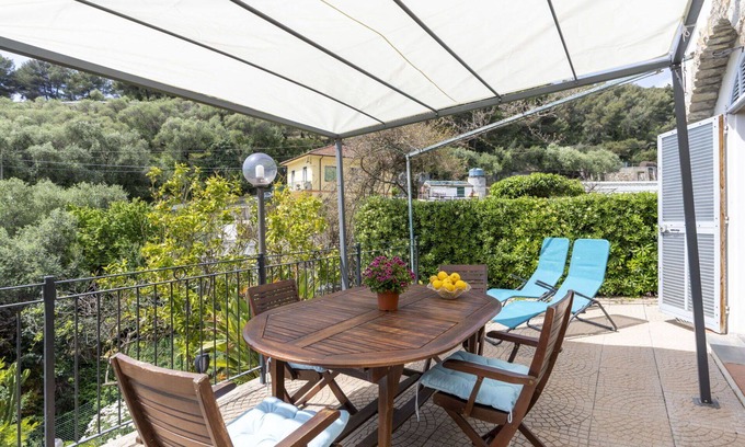 San Bartolomeo al Mare Apartment | Nice apartment for 4 people with WIFI, pool, TV, terrace, panoramic view and parking