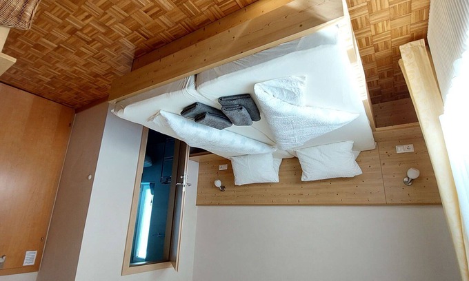 Augsdorf Apartment | Nice apartment for 4 guests with WIFI, TV, balcony and parking