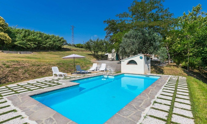 Rosignano Marittimo Villa | Nice apartment in villa for 10 guests with pool, TV and pets allowed