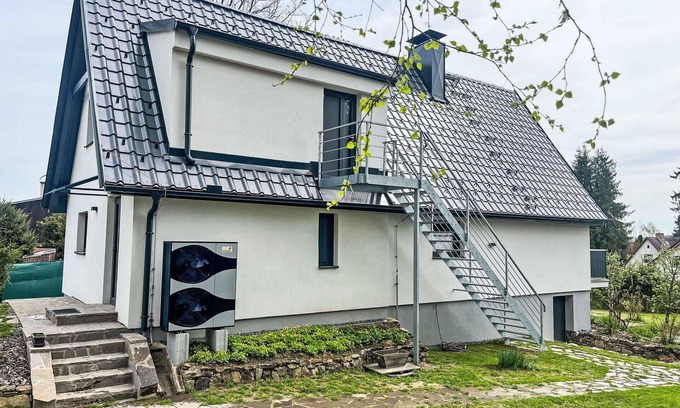 Karlovy Dvory Apartment | Nice apartment for 5 people with WIFI, TV and terrace