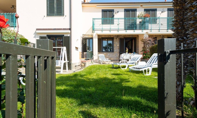 Costarainera Apartment | Nice apartment for 5 people with pool, A/C, WIFI, TV and terrace