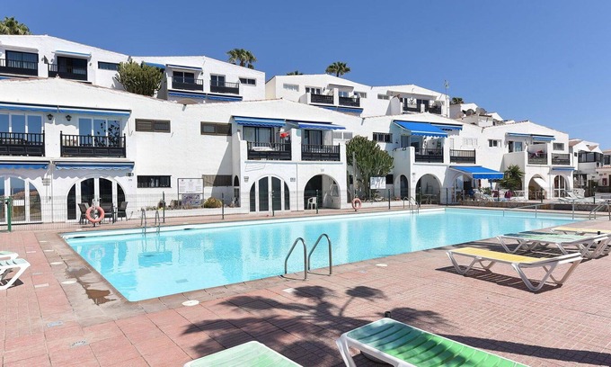 Patalavaca Apartment | Nice apartment for 2 people with A/C, pool, WIFI, TV, balcony, pets allowed and parking