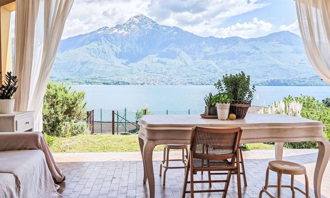 Gera Lario Apartment | Nice apartment for 3 people with terrace
