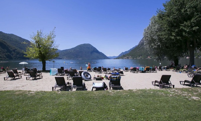 Porlezza Apartment | Nice apartment for 4 guests with WIFI, TV, balcony, pets allowed and parking