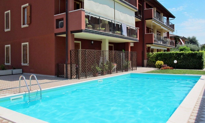 Lugana Apartment | Nice apartment for 4 people with pool, A/C, WIFI, TV and balcony
