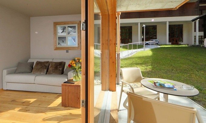 Zinal Apartment | Nice apartment for 8 guests with WIFI, TV, pets allowed and parking