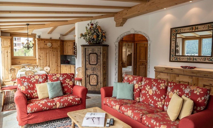 St. Moritz Apartment | Nice apartment for 4 people with WIFI, TV, terrace and parking