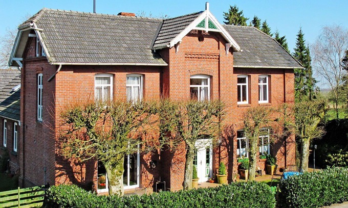 Oberndorf Apartment | Nice apartment for 2 people with WIFI, TV, patio, pets allowed and parking