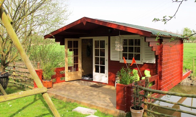 Oberndorf Apartment | Nice apartment for 6 guests with WIFI, TV, patio, pets allowed and parking