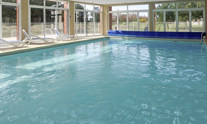 Frehel Apartment | Nice apartment for 4 guests with WIFI, pool, TV, terrace and pets allowed