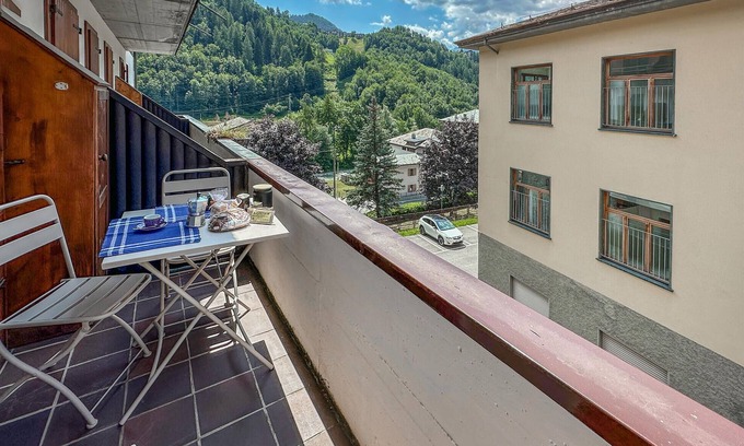 Lanzada Apartment | Nice apartment in Lanzada with WiFi
