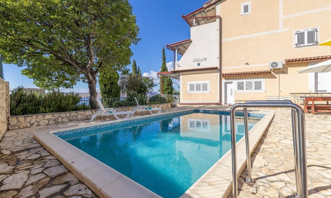 Stinica Apartment | Nice apartment in Stinica