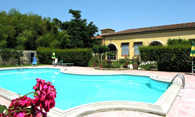 Scarperia e San Piero Villa | Nice apartment in villa for 6 people with WIFI, pool, TV and panoramic view