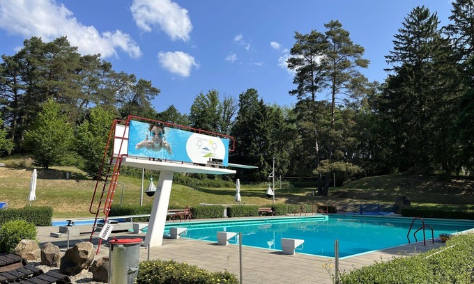Bad Emstal House | Nice apartment in villa for 4 people with pool, WIFI, TV, terrace, pets allowed and parking