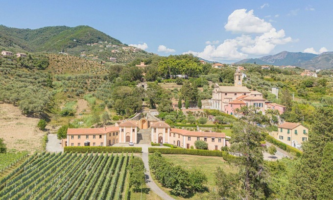 Sestri Levante Villa | Nice apartment in villa for 4 people with WIFI, TV and parking