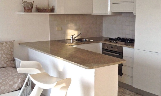 Tonfano Apartment | Nice apartment located in front of the beach with sea view