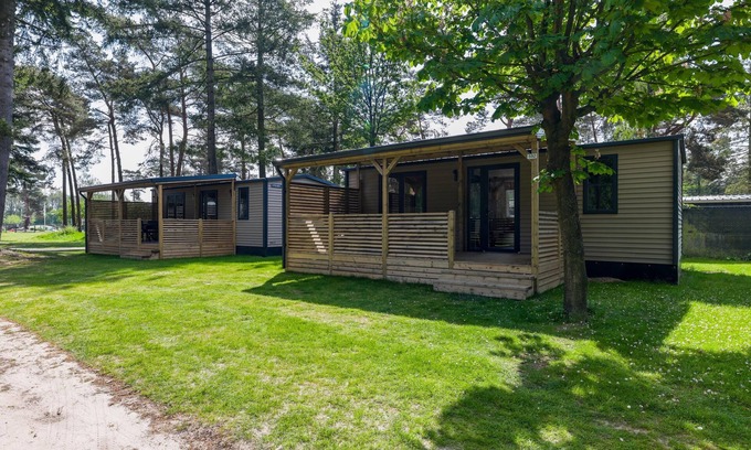 Vessem Ski Chalet | nice chalet with luxury bathroom and screened porch