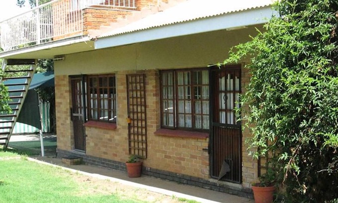 Bayswater House | Nice Family Room with Bunk Beds and kitchenette