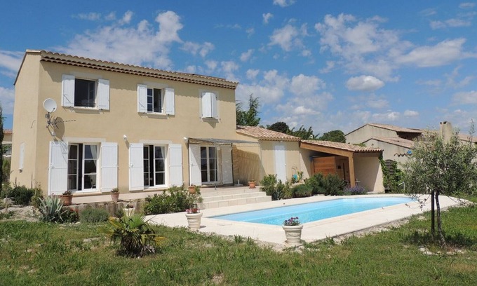 Saint-Maurice-sur-Eygues House | Nice holiday home in Saint-Maurice-sur-Eygues with garden