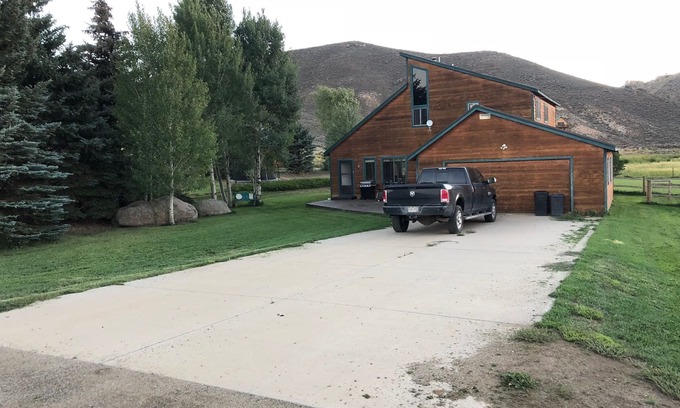 Gunnison House | Nice Gunnison Getaway