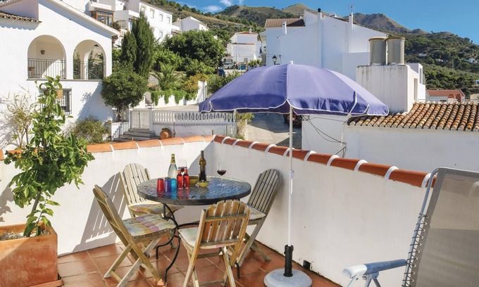 Canillas de Albaida House | Nice home in Canillas de Albaida