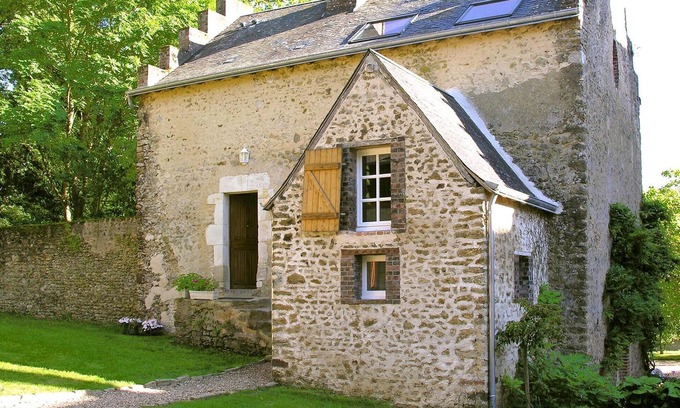 Conflans-sur-Anille House | Nice home in Conflans sur Anille