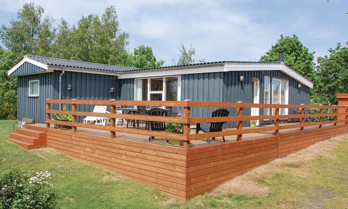 Vibæk Strand House | Nice home in Ebeltoft with WiFi