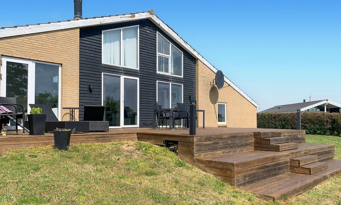 Øer Strand House | Nice home in Ebeltoft with sauna