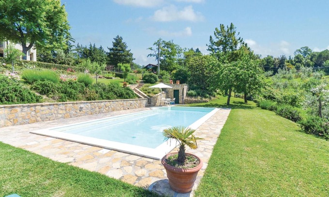 Ficulle House | Nice home in Ficulle TR
