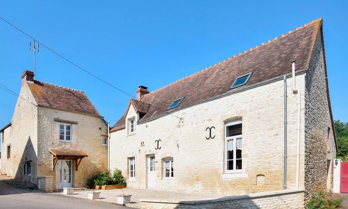 Fourches House | Nice home in Fourches with sauna
