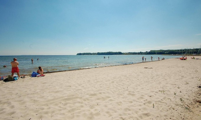 Hejlsminde Strand House | Nice home in Hejls with sauna