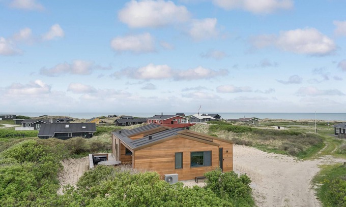 Lonstrup House | Nice home in Hjørring with sauna