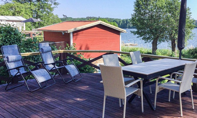 Nykvarn House | Nice home in Nykvarn with WiFi