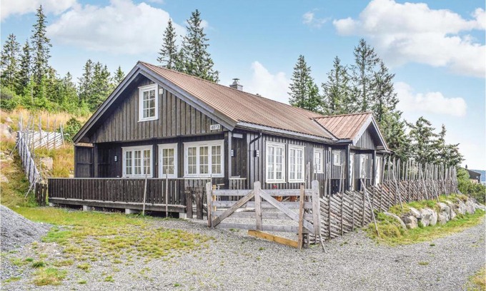 Sjusjoen House | Nice Home In Sjusjøen With Sauna