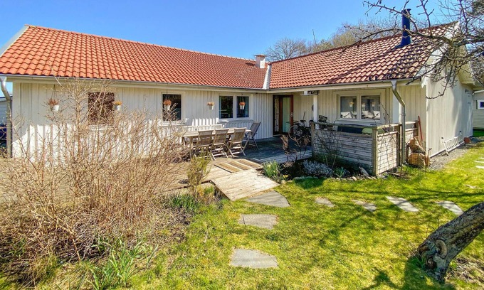 Styrso House | Nice home in Styrsö with sauna