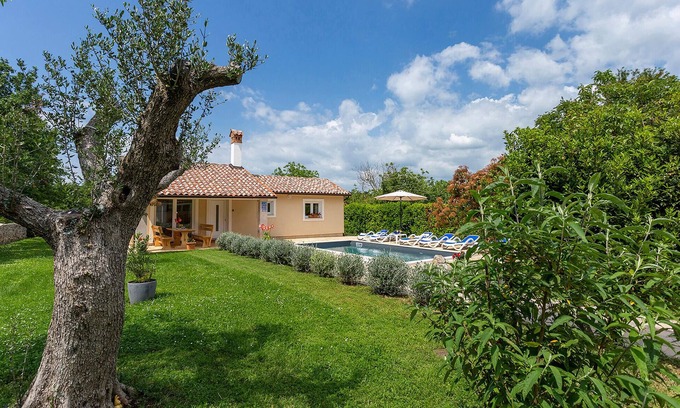 Svetvincenat House | Nice home in Svetvincenat