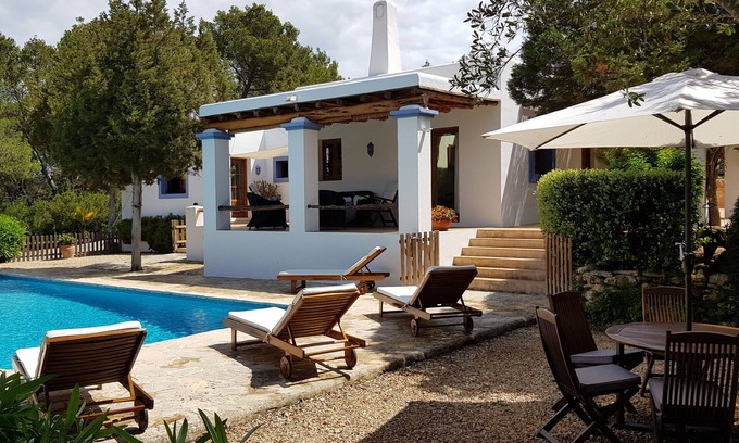 Santa Eulalia del Rio House | Nice house in Ibiza in natural surroundings, WIFI, bbc, pool, eco-friendly