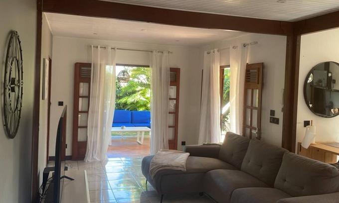 Baie-Mahault House | Nice house