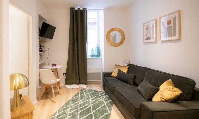 Terreaux - Bat d'argent Apartment | Nice little studio near Opera