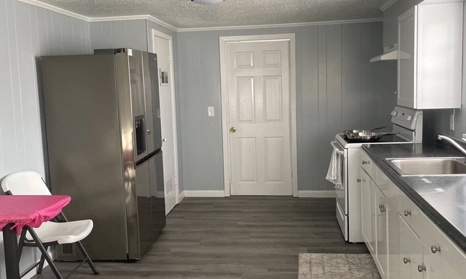 Blytheville House | Nice & quite 2-bedroom house with big back yard in Gosnell
