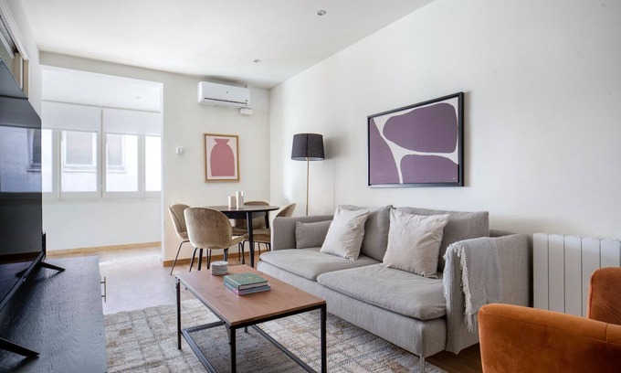 Sarria Apartment | Nice Sarrià 2BR, Furnished w/Equipped Kitchen, by Blueground