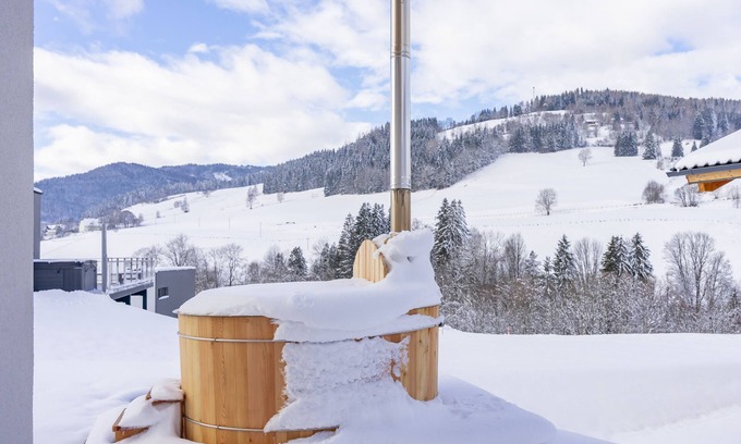Sankt Lambrecht House | Nice ski in-ski out lodge with sauna and hottub